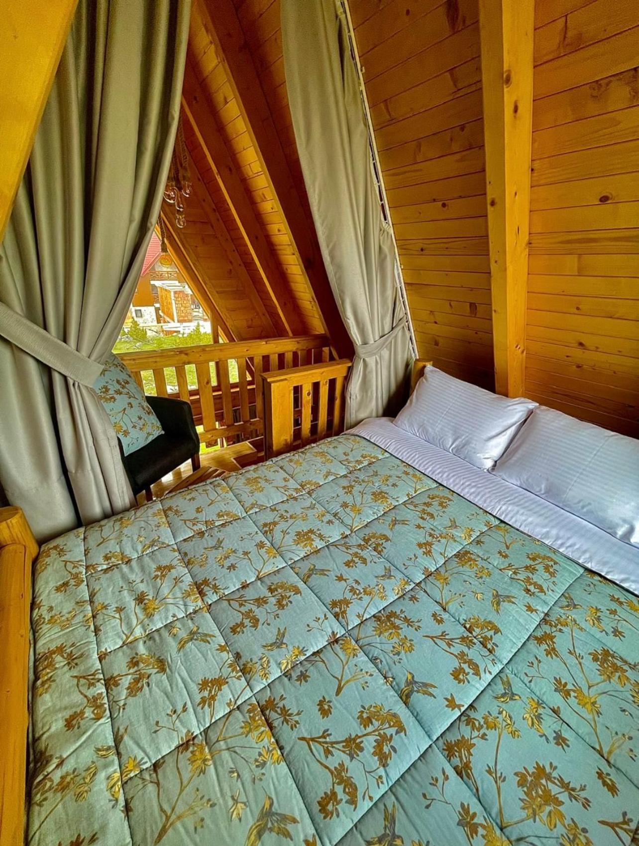 A Frame Houses Ans Zabljak エクステリア 写真